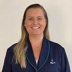 Dra. Carla Camargo Regus